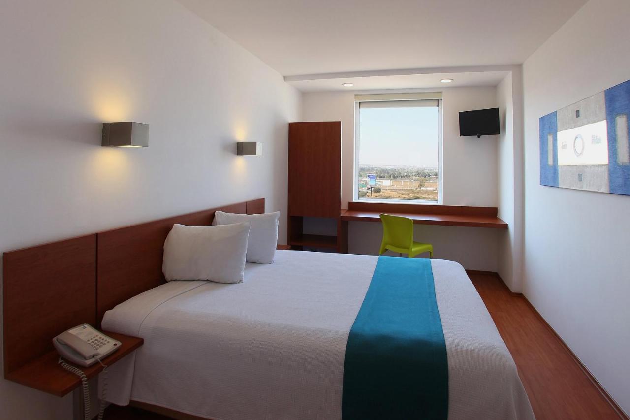 Hotel One Queretaro Aeropuerto El Coyote