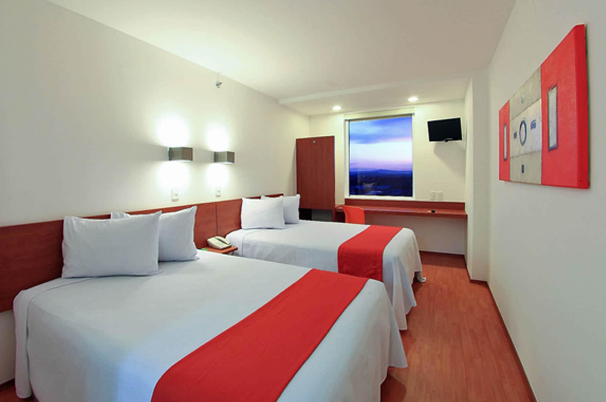 Hotel One Queretaro Aeropuerto El Coyote