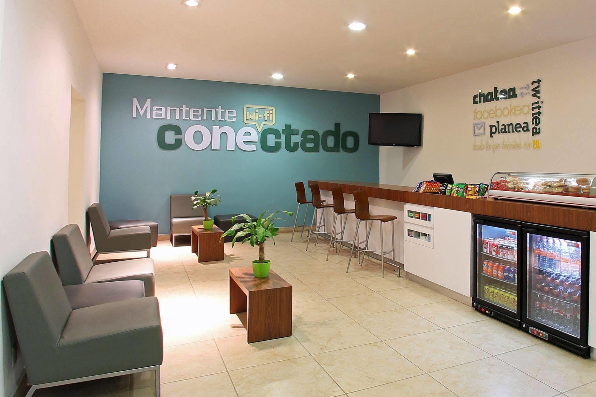 One Queretaro Aeropuerto El Coyote